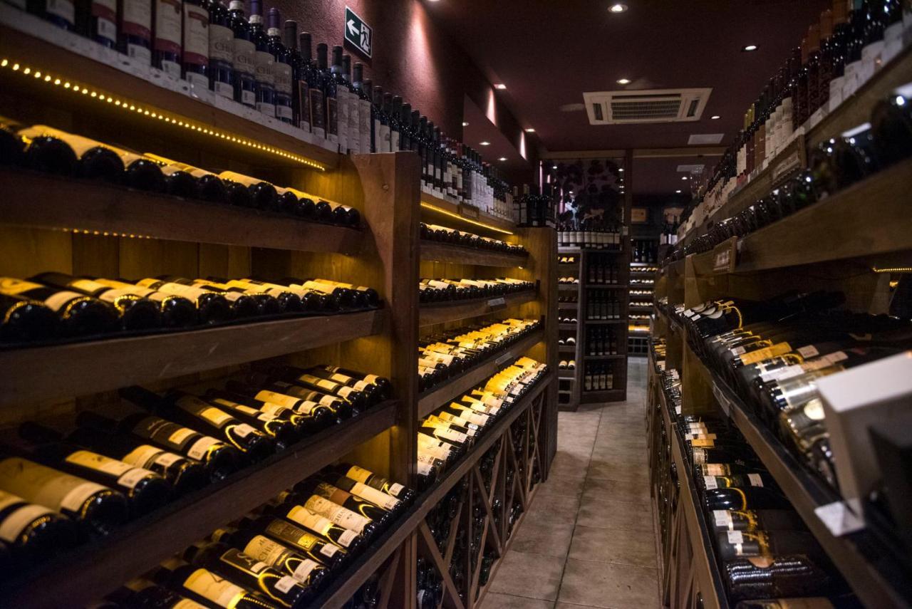 Royal Boutique Savassi Hotel Belo Horizonte Esterno foto Wine shop in Tokyo