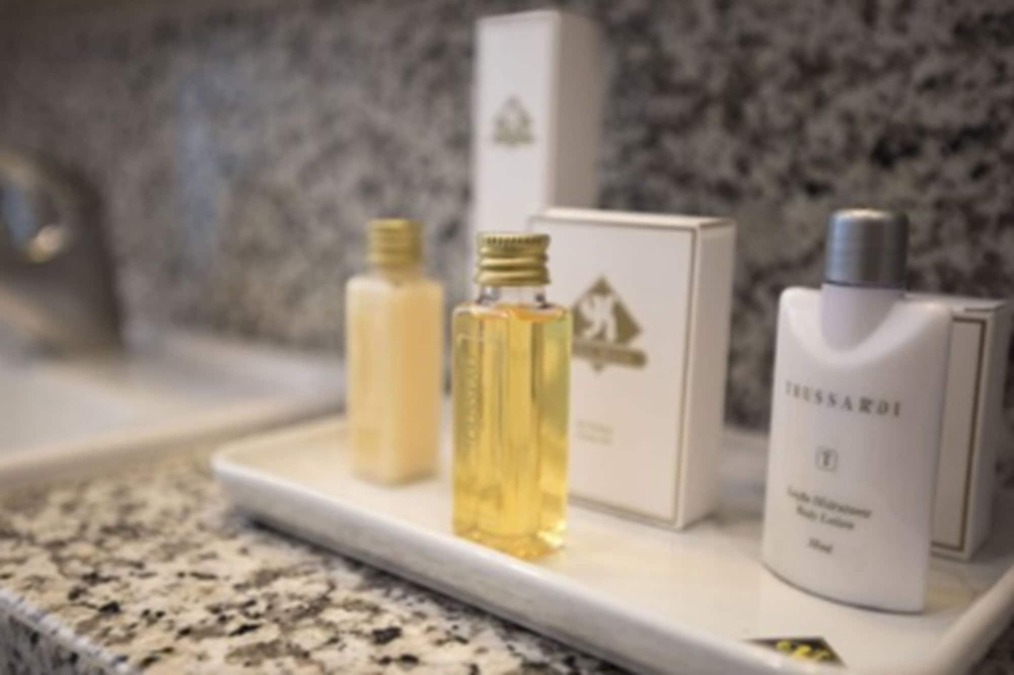 Royal Boutique Savassi Hotel Belo Horizonte Esterno foto A selection of amenities by the company