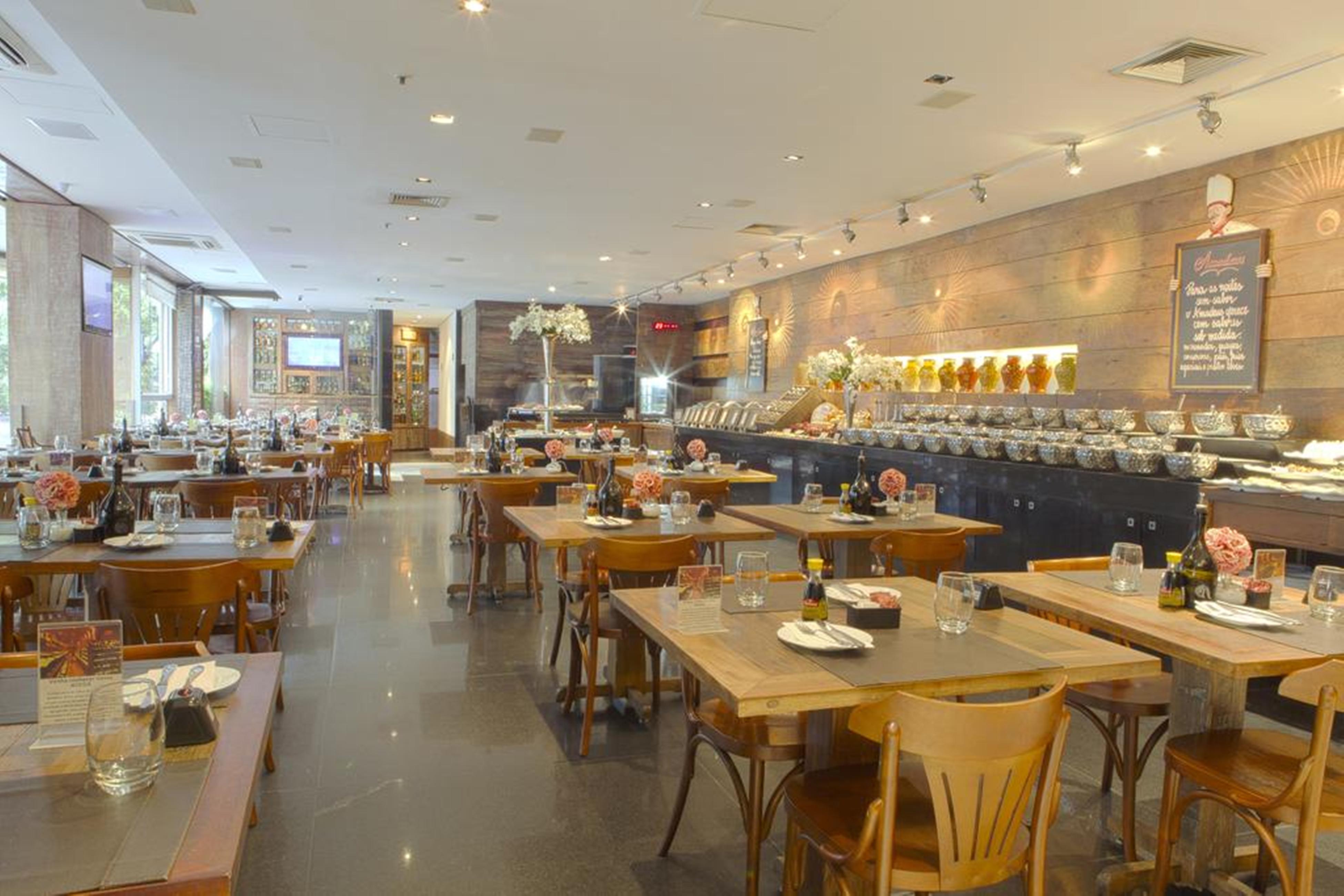 Royal Boutique Savassi Hotel Belo Horizonte Esterno foto The interior of the restaurant