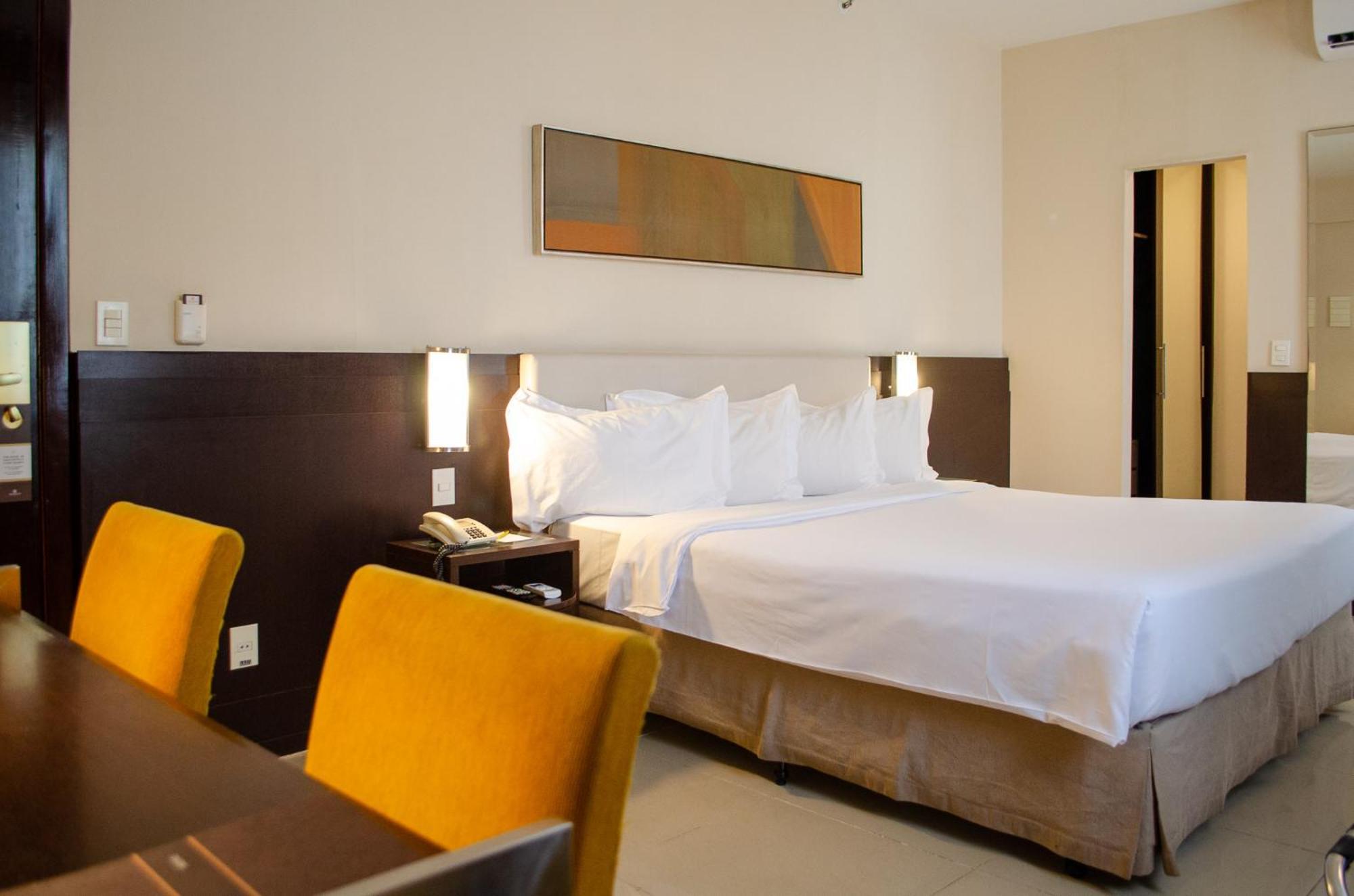 Royal Boutique Savassi Hotel Belo Horizonte Esterno foto A typical room at the hotel
