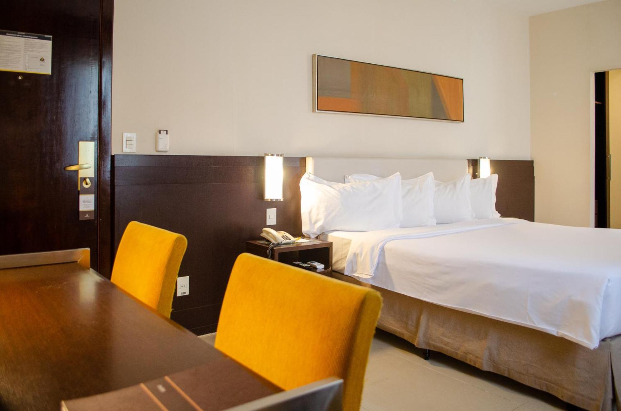 Royal Boutique Savassi Hotel Belo Horizonte Esterno foto A room at the hotel